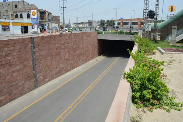 UNDERPASS AT MODEL TOWN MORR LAHORE